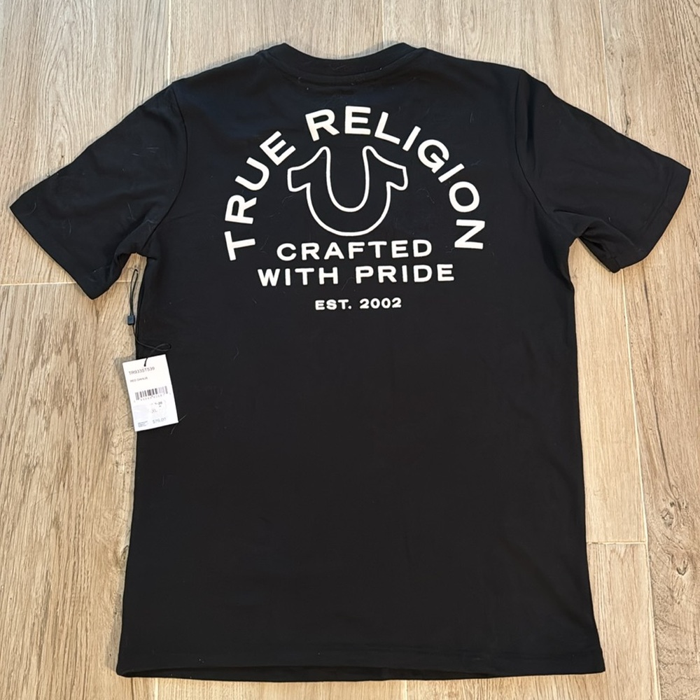 True religion, NWT T-shirt Adult Small (youth xl)